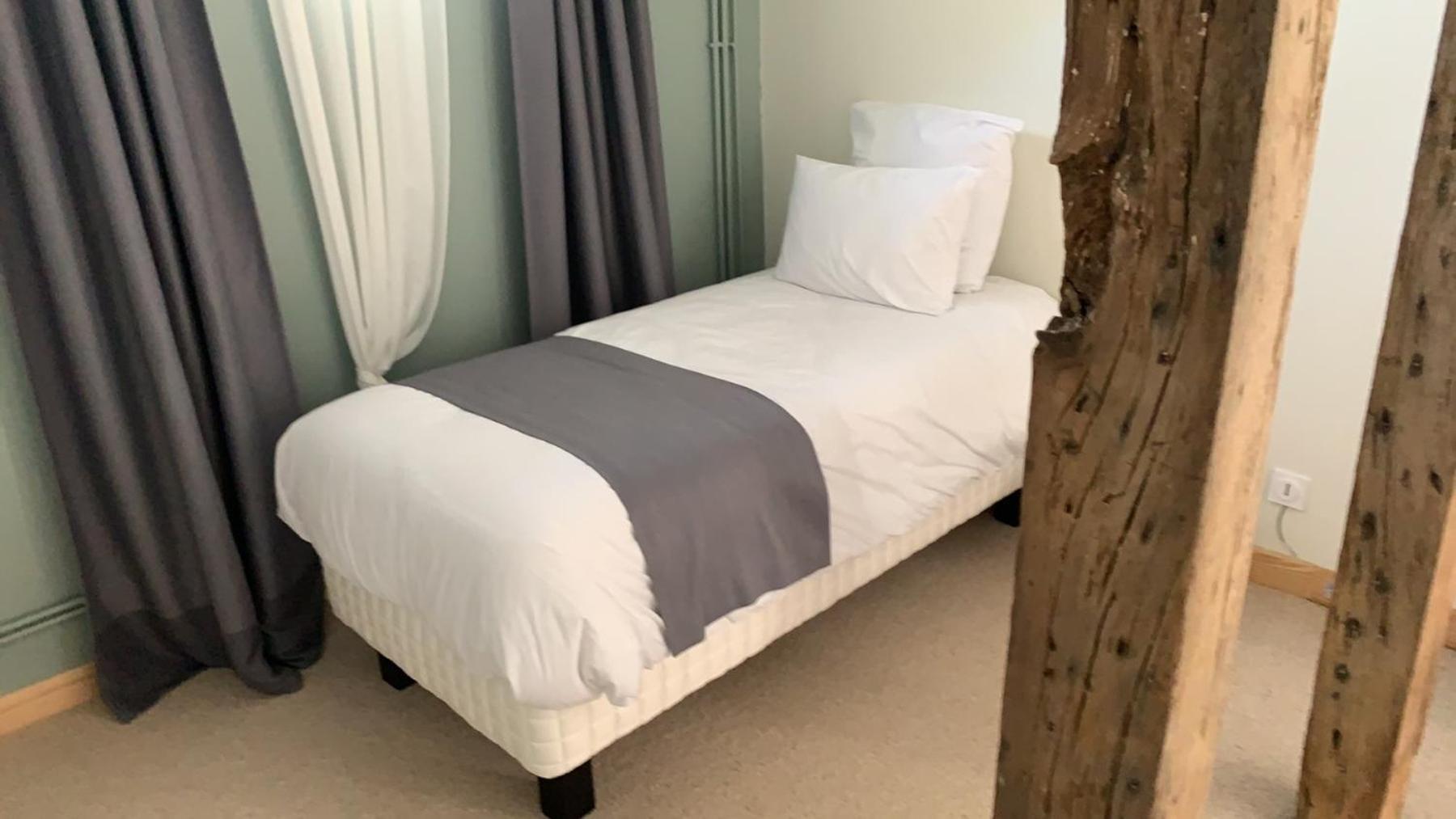 Le Troncais Hotel Saint-Bonnet-Tronçais Buitenkant foto