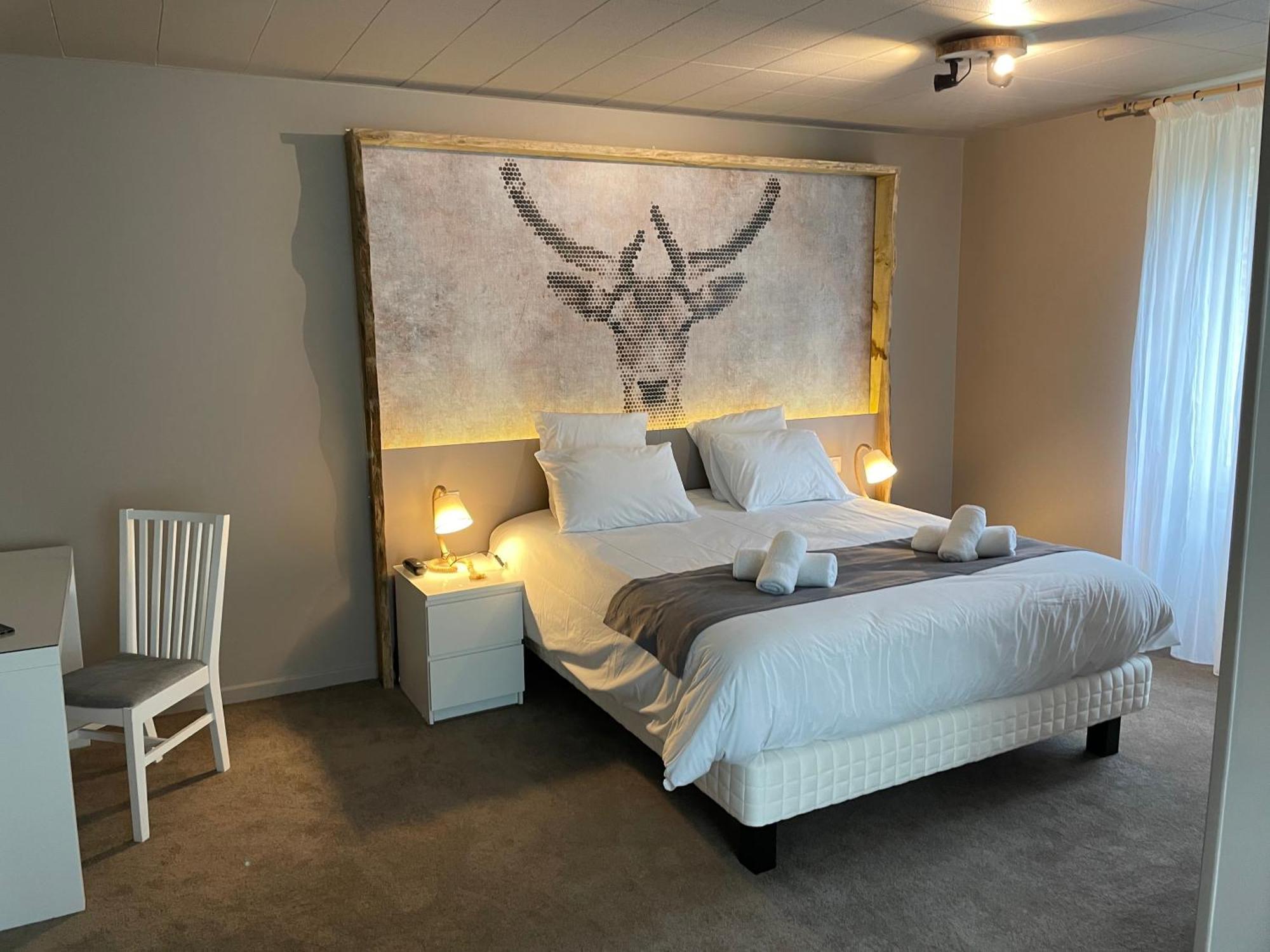 Le Troncais Hotel Saint-Bonnet-Tronçais Buitenkant foto