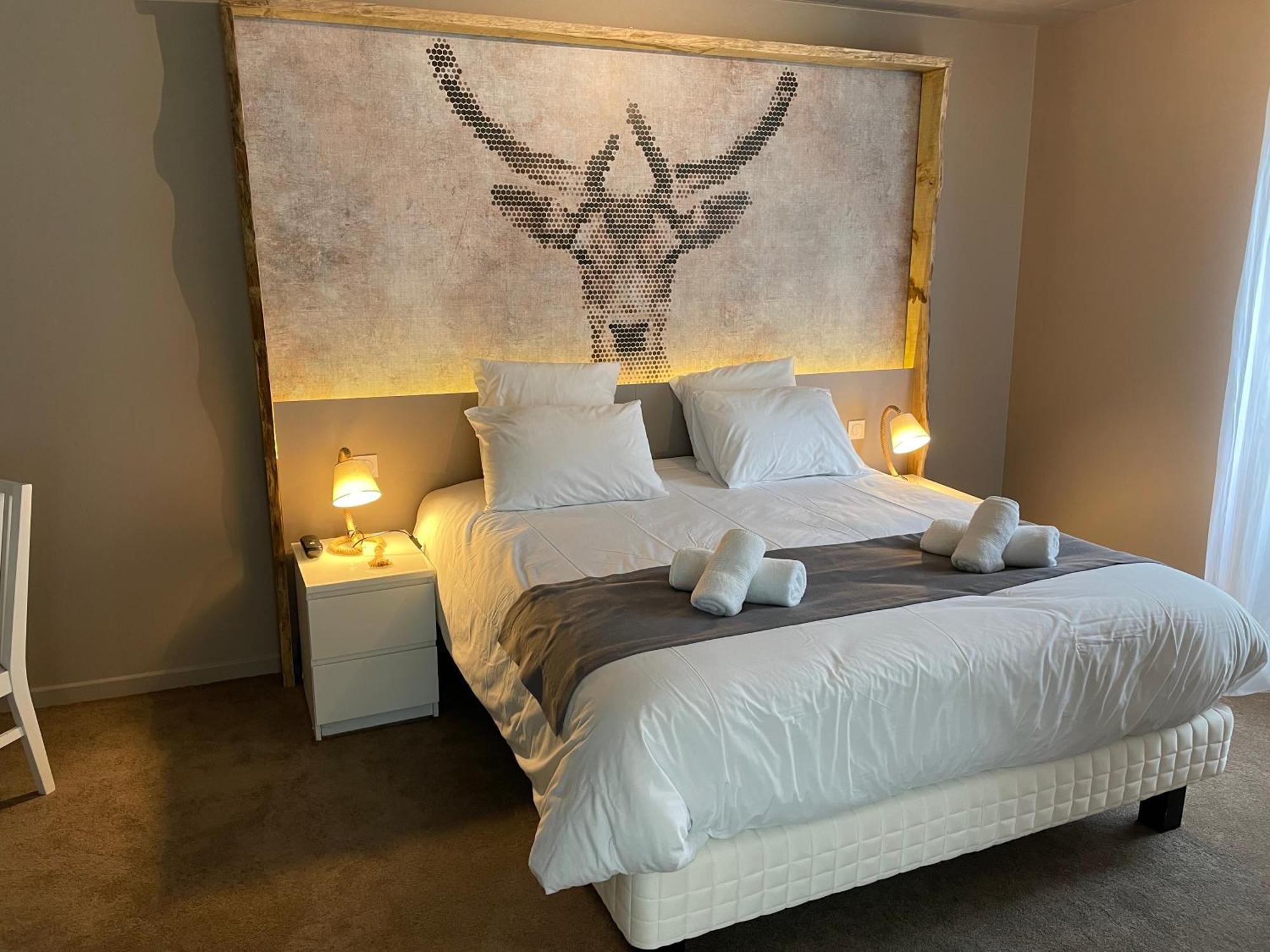 Le Troncais Hotel Saint-Bonnet-Tronçais Buitenkant foto