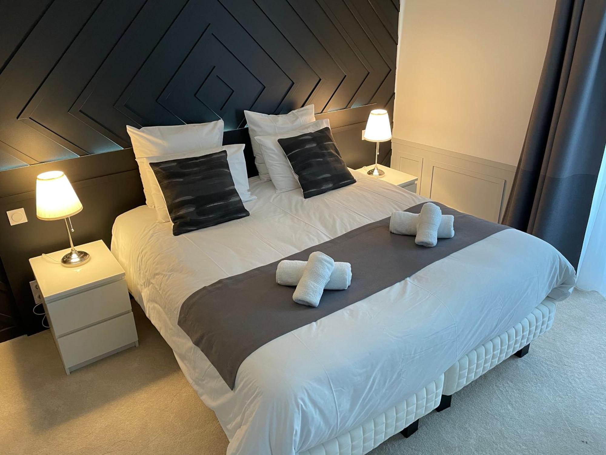 Le Troncais Hotel Saint-Bonnet-Tronçais Buitenkant foto