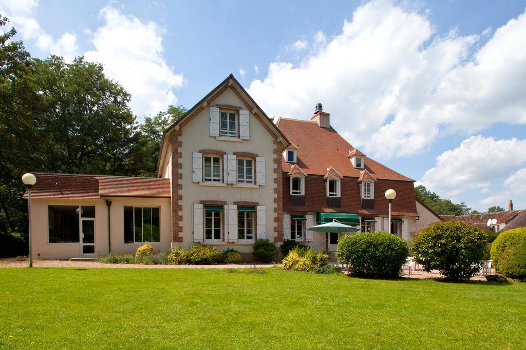 Le Troncais Hotel Saint-Bonnet-Tronçais Buitenkant foto