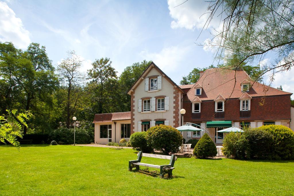 Le Troncais Hotel Saint-Bonnet-Tronçais Buitenkant foto