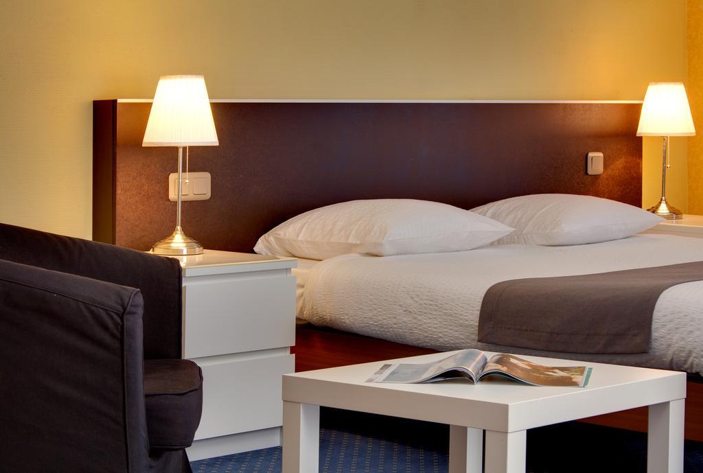 Le Troncais Hotel Saint-Bonnet-Tronçais Buitenkant foto