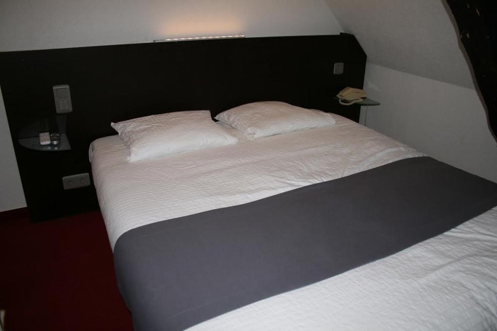 Le Troncais Hotel Saint-Bonnet-Tronçais Buitenkant foto